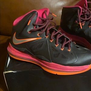 LeBron X
